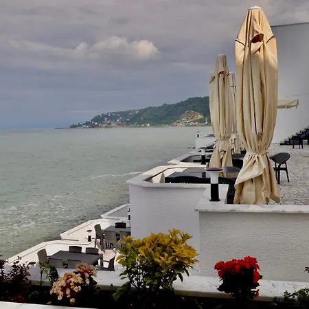 Hotel Black Pearly 3*