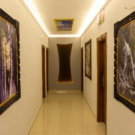 Black Pearly Hotel